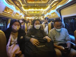 บ้านไทยทราเวล.com รถเช่าพร้อมคนขับ รถตู้ให้เช่า ราคาถูก 21