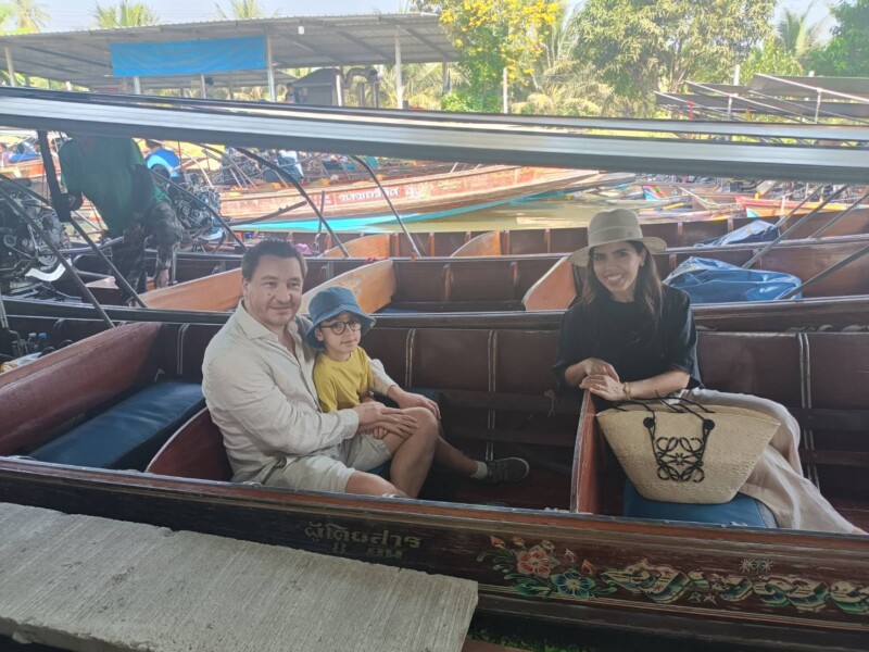 รถเช่าพร้อมคนขับ รถตู้ให้เช่า ราคาถูก (24)